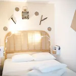 Au Petit Bonheur Апартаменты Онфлёр