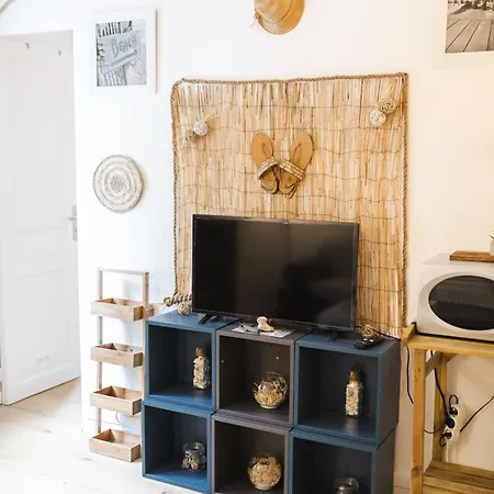 La Au Petit Bonheur Апартаменты Онфлёр