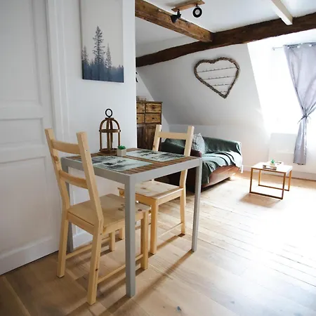 La Au Petit Bonheur *