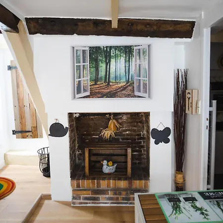 Au Petit Bonheur Apartment