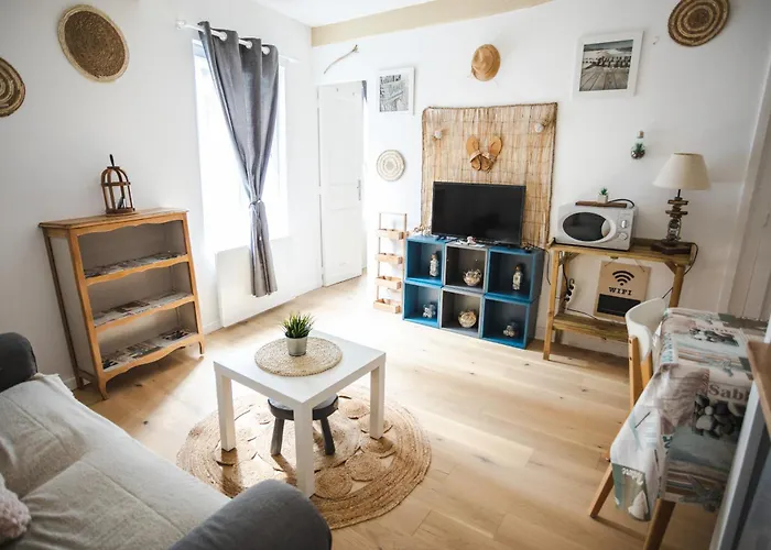 La Au Petit Bonheur Honfleur